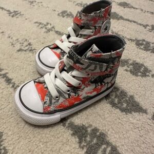 Like new Dinosaur High top Converse.  Toddler size 5